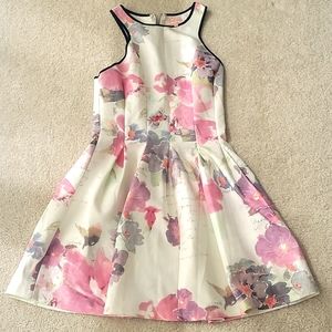 Sleeveless floral dress
